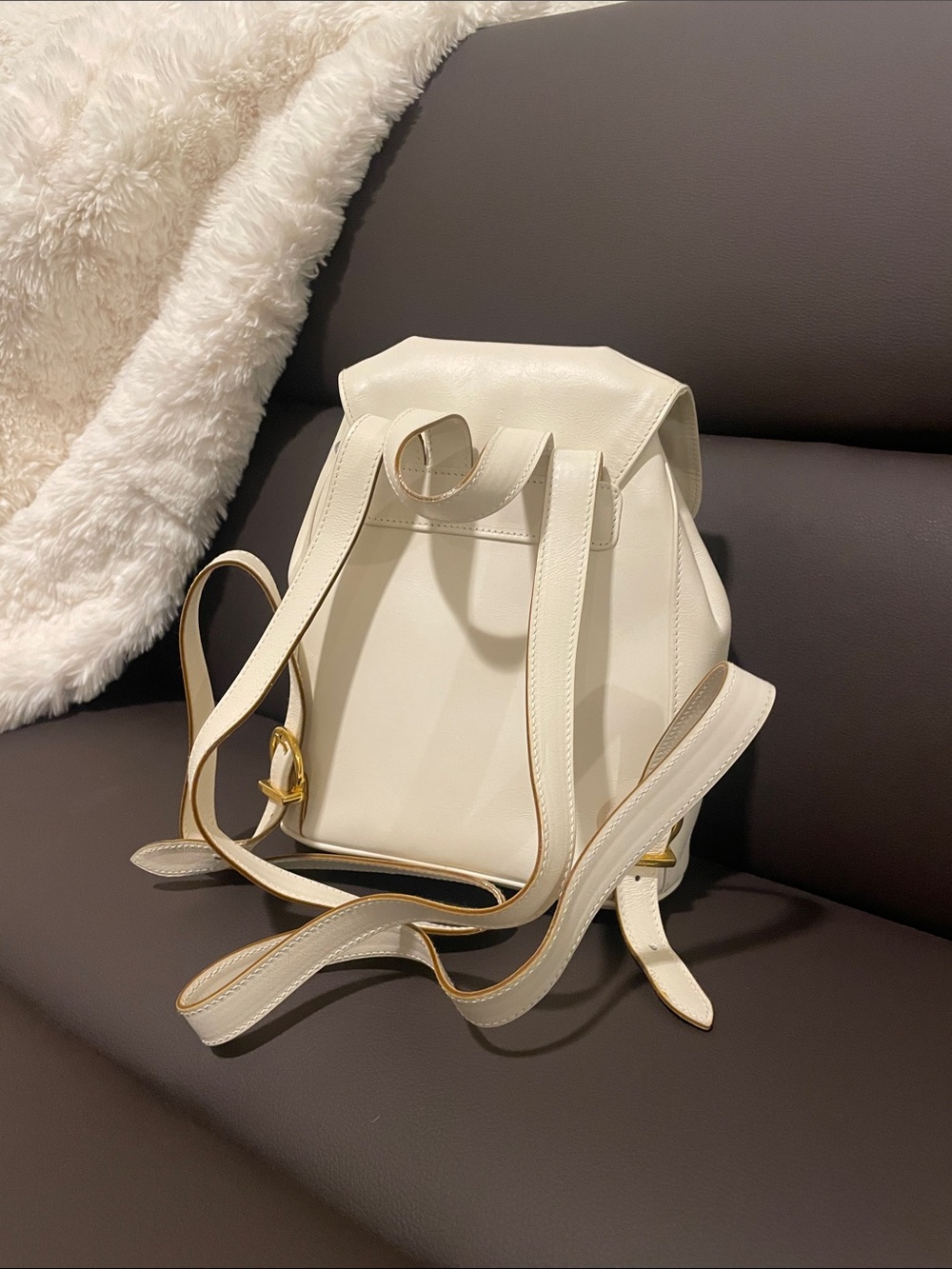 Salvatore Ferragamo Leather Backpack with Gold Gancini - Picture 6 of 16